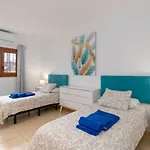 Veintidos, * Playa Blanca