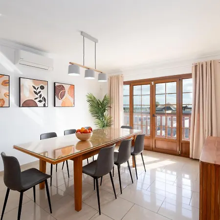 Veintidos, * Плайя-Бланка